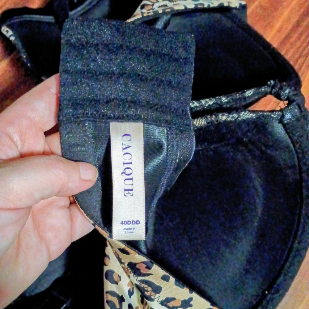 Cacique Black and Leopard Print Bra